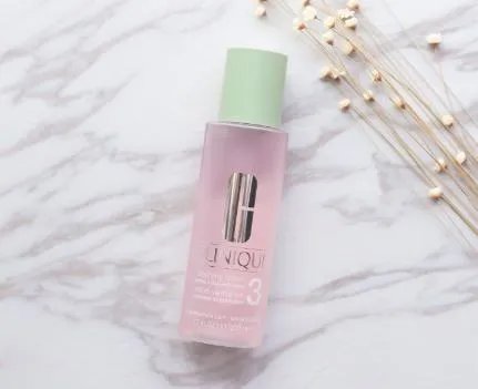 倩碧化妆水能每天都用吗？