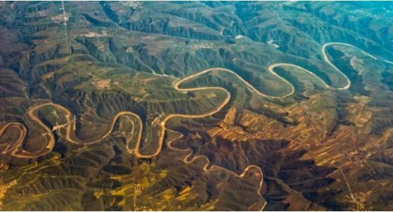 黄河最后注入哪个海？