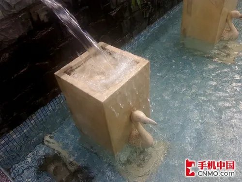 晶莹剔透爱不释手 OPPO音乐手机A109评测