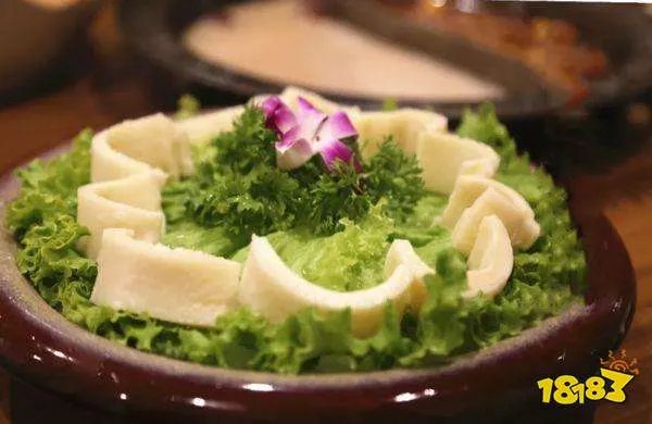 涮火锅的黄喉，其实是猪、牛的哪一个器官