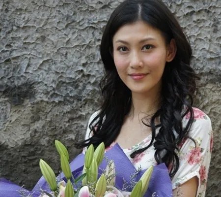 李彩桦不雅照片全集曝光 被牵连进老板离婚官司