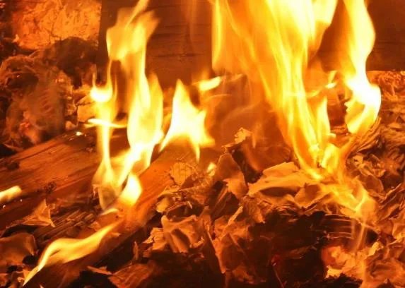 温岭鞋厂发生火灾伤亡情况如何？