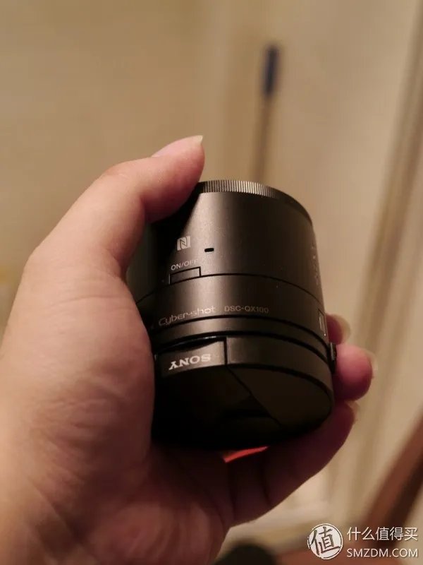 SONY 索尼 DSC-QX100 镜头式数码相机，极其有爱的新鲜玩意儿