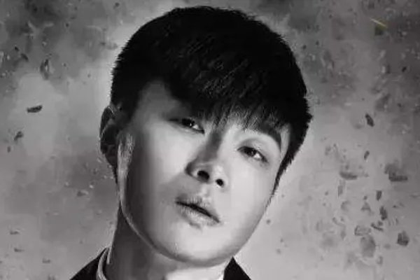 帝师孙英雄是怎么变成全民偶像的?