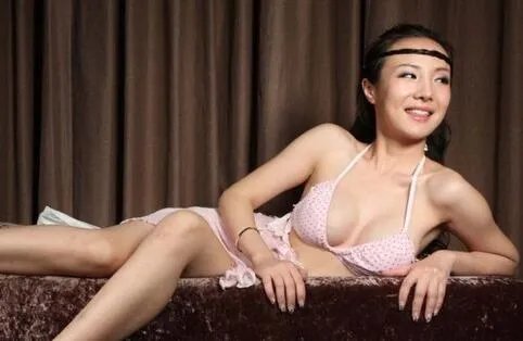 干露露最新限制级私照曝光 尺度惊人太诱人