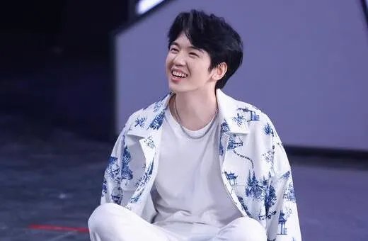 教育部调查仝卓改往届生身份是怎么回事 仝卓高考改往届生事件始末