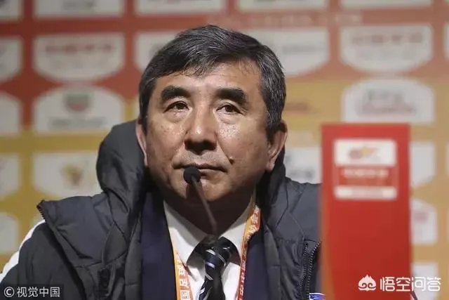 中超首轮，大连一方被上海上港8-0狂胜，昔日王者大连足球到底怎么了？