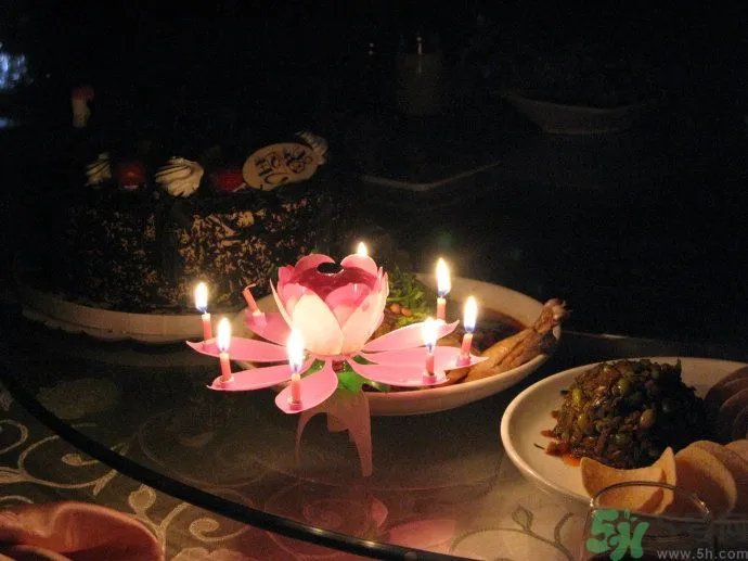 音乐蜡烛突然爆炸 音乐蜡烛会爆炸吗?