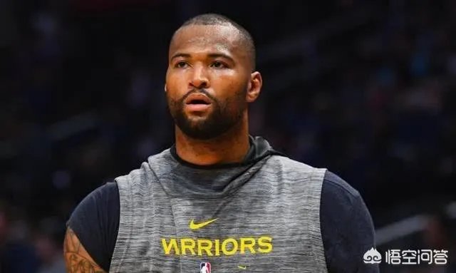 霍华德加盟湖人后,沃神爆出其中一调侃:如越界,将会随时被裁。你怎么看这一条款?