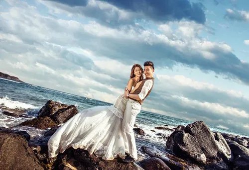 海景婚纱照风格推荐 什么时候才是拍海景的最佳天气