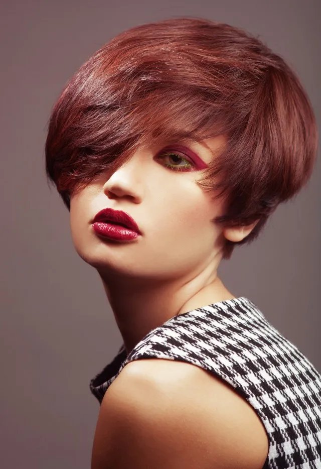 胖圆脸适合什么短发三种发型供你挑选