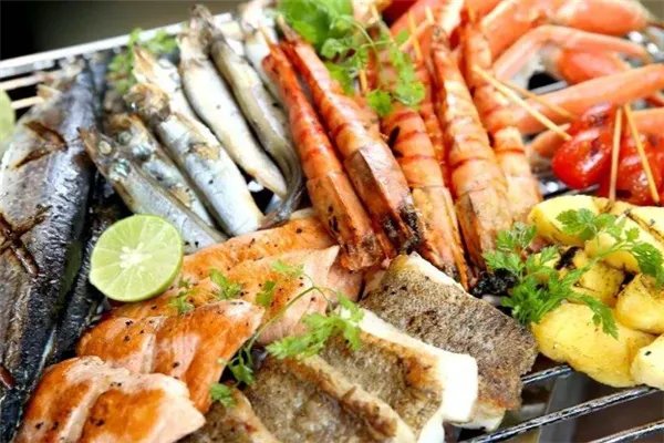 大连十大烧烤店排行榜：拾年上榜，海鲜烧烤最多