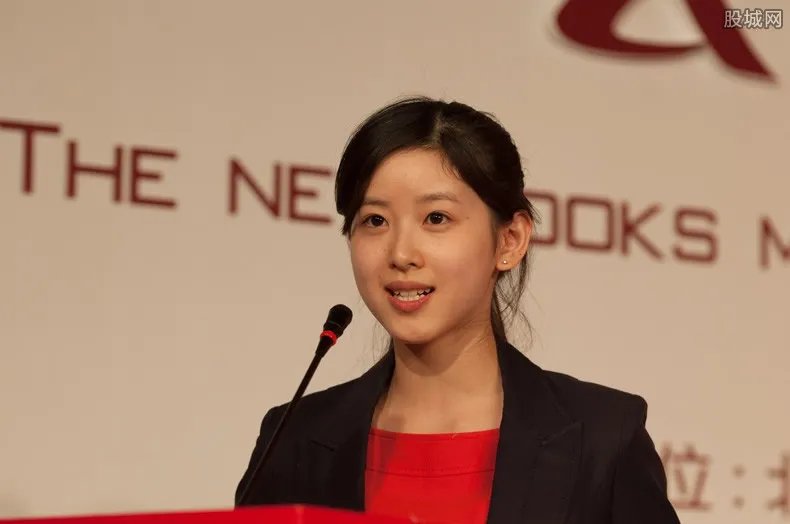 章泽天父亲是南京首富 章泽天父亲章丽厚的身价有多少