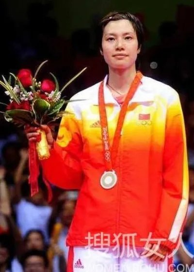 谢杏芳整容前后照片：谢杏芳悄悄变美全程照片