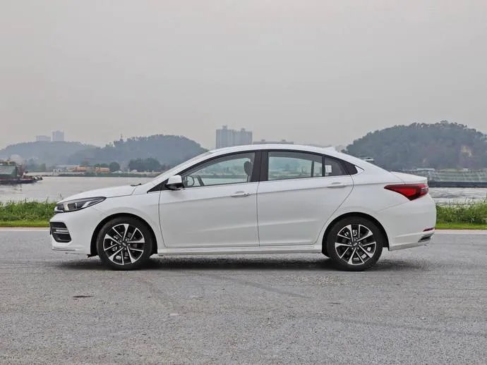 艾瑞泽GX和GXpro有什么区别,艾瑞泽gx和pro的区别