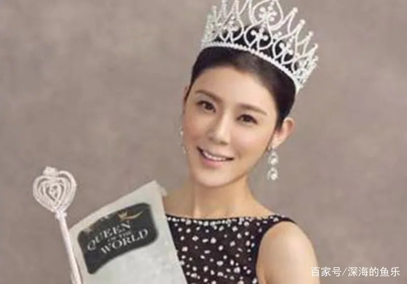 林丹为她抛弃孕妻,李泽楷为她牵肠挂肚,赵雅淇的手段有多厉害?