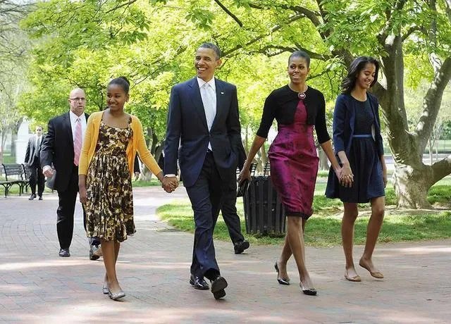 退休后的奥巴马，居然住这样的出租房，值得钦佩