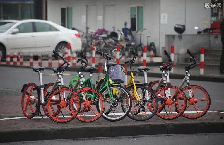 深圳摩拜单车涨价 一小时费用为2.5元引发争议！