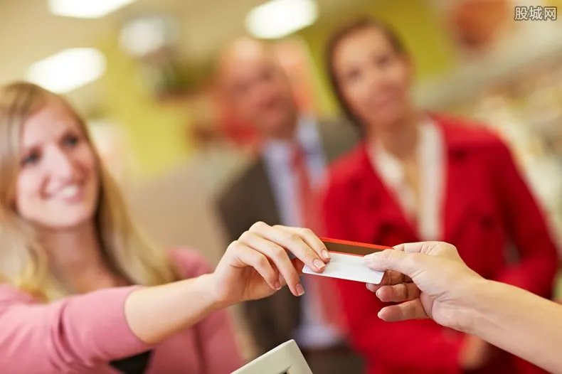 三地推行周末2.5天假 刺激旅游消费