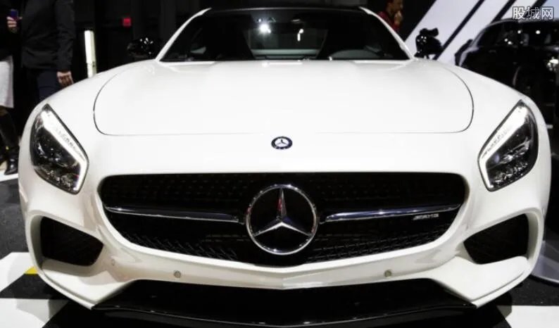 29.6万买事故车 二手奔驰价格多少钱