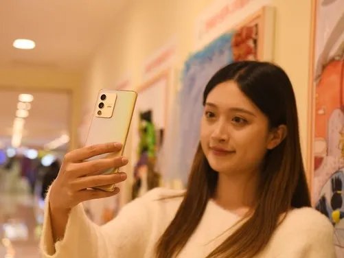 【必买】送女朋友只推荐这三款手机 3000元解决一切烦恼