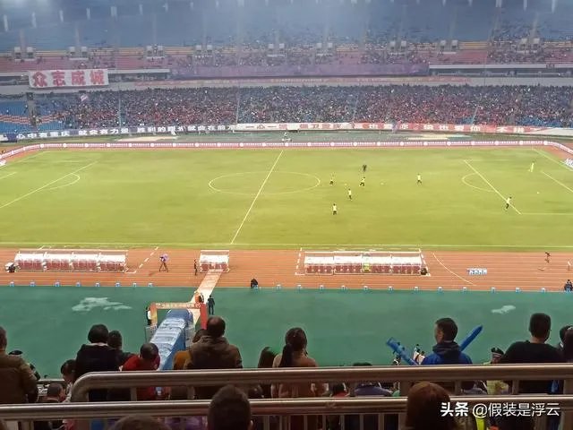 网上新闻报道高拉特已放弃巴西国籍，高拉特入籍已是板上钉钉，中国队将所向披靡吗？