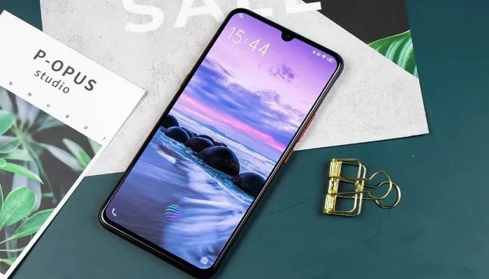 学校公开砸手机违法吗 学校砸手机犯法吗