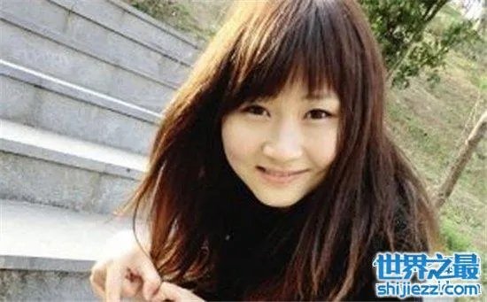 最牛实习妹一天收入十万,平均50秒卖掉一套房