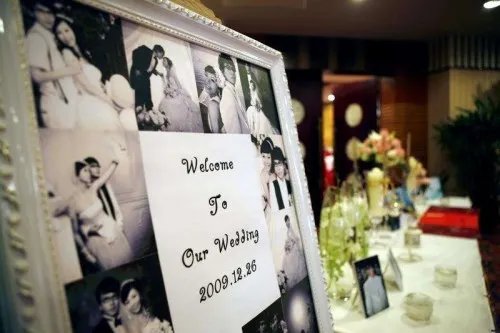 婚礼水牌的内容都有哪些 婚礼水牌2017款式推荐