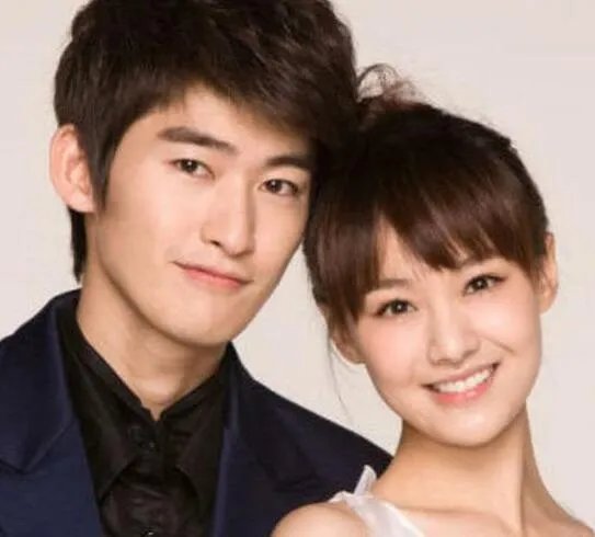 郑爽初恋不是那个人是怎么回事 郑爽为什么说初恋不是那个人