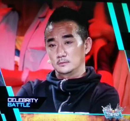 众粉丝要求金武林道歉 原来是全能星战金武林骂哭张韶涵