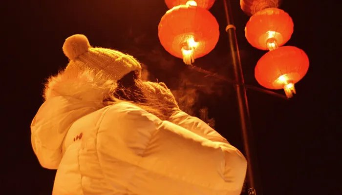 羽绒服上油渍怎么去掉 羽绒服的油渍怎么去除