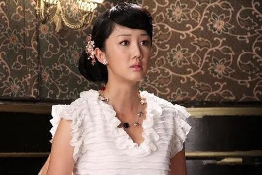 【图】文梦洋整容前后照片大揭秘 网友爆料文梦洋整容已变脸