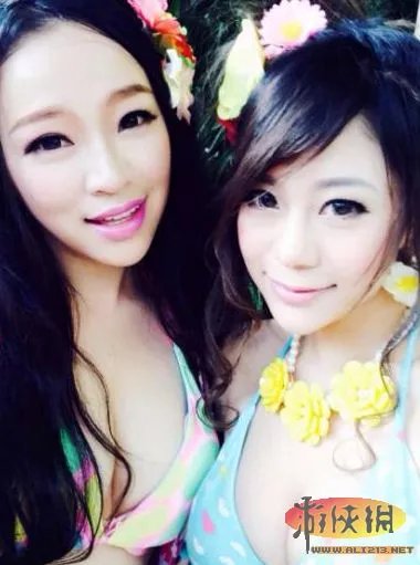 f90美女天团爆红 人间大胸器 宅男的镇宅福利