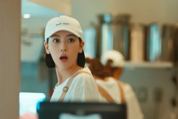 周杰伦新歌《说好不哭》公开刷爆全网！出演MV的日本人是谁？