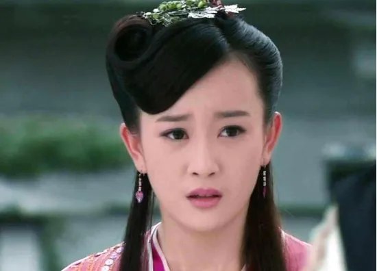 张檬再次向刘雨欣道歉,你觉得她的道歉态度诚恳吗?