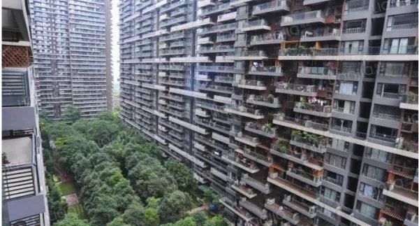 成都万科金域西岭属于西华社区吗？