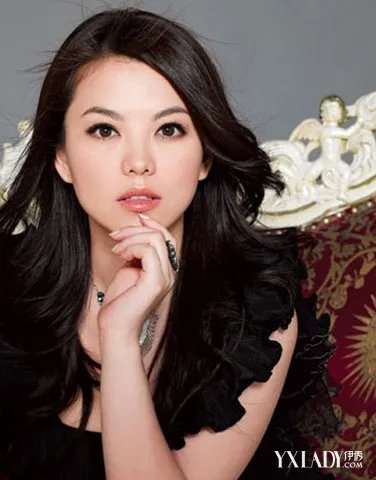 曝李湘年薪千万曾与前任丈夫李厚霖闪电结婚