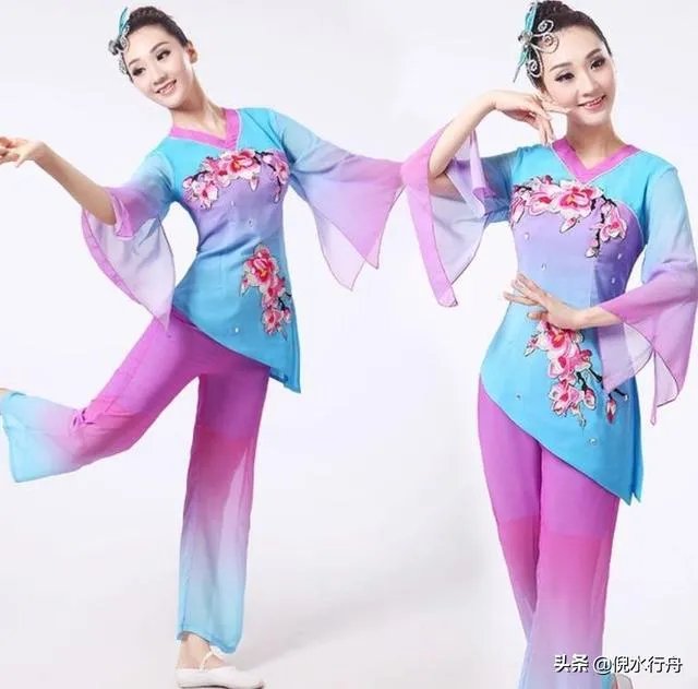 上联:短歌谁和，风动梨花朵。下联怎么对？