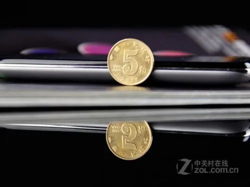 1GHz千元机 9.9mm超薄酷派8180深度评测