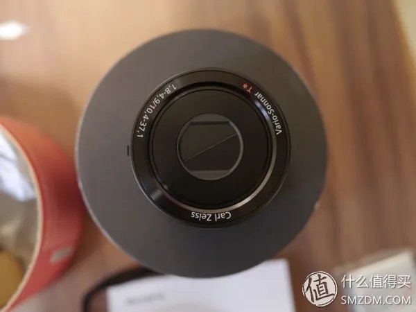 SONY 索尼 DSC-QX100 镜头式数码相机，极其有爱的新鲜玩意儿