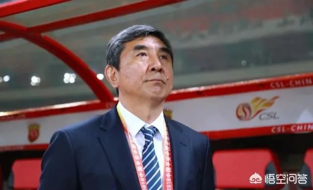 中超首轮，大连一方被上海上港8-0狂胜，昔日王者大连足球到底怎么了？