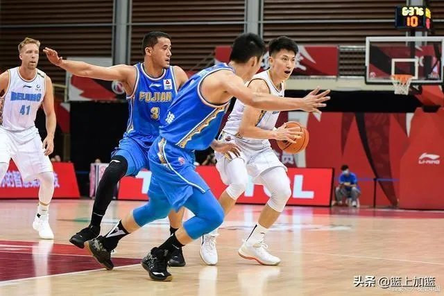 7月1日，中国和加拿大的篮球赛。您认为中国队会输多少分？