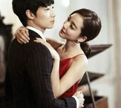 我们结婚了汗颜夫妇在眼泪中离别   南宫民洪真英接棒