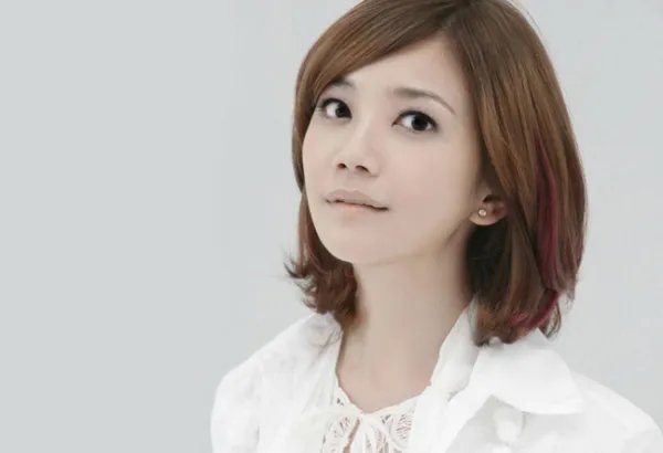 疯狂猜歌中七个字的歌名？