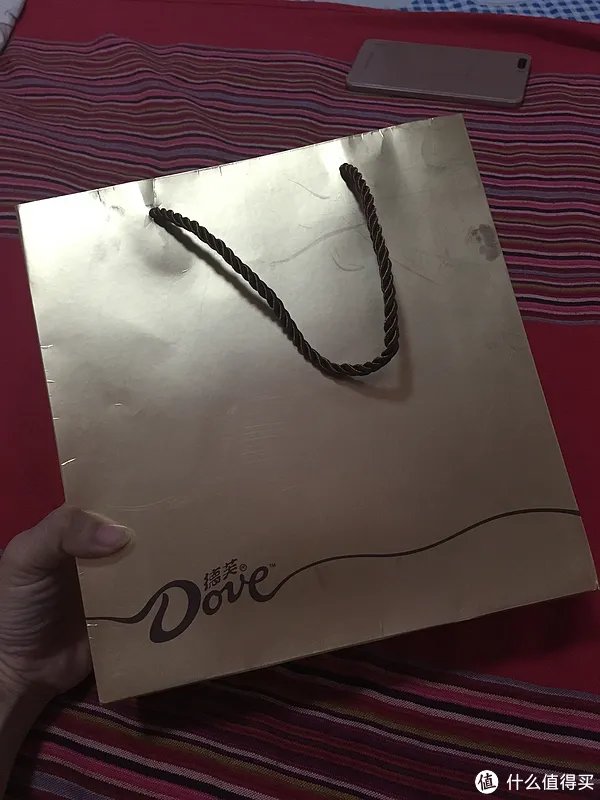 我为什么要买一盒巧克力月饼-轻众测 德芙 巧月 月饼礼盒测评报告