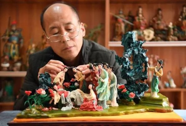 北京十大特色工艺品，北京雕漆上榜，第二被西方誉为“中国的雕塑”