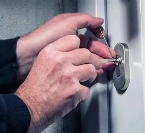 步阳防盗门锁芯更换方法 3个步骤让你一目了然