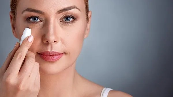 祛眼袋的小窍门