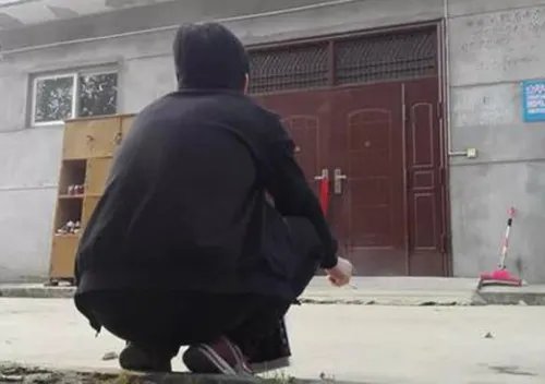 记者被关太平间已伤痕累累    其被袭击原因令人大吃一惊！